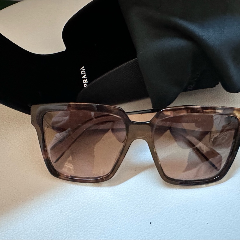 Prada Tortoise Shell Sunglasses EUC - image 9